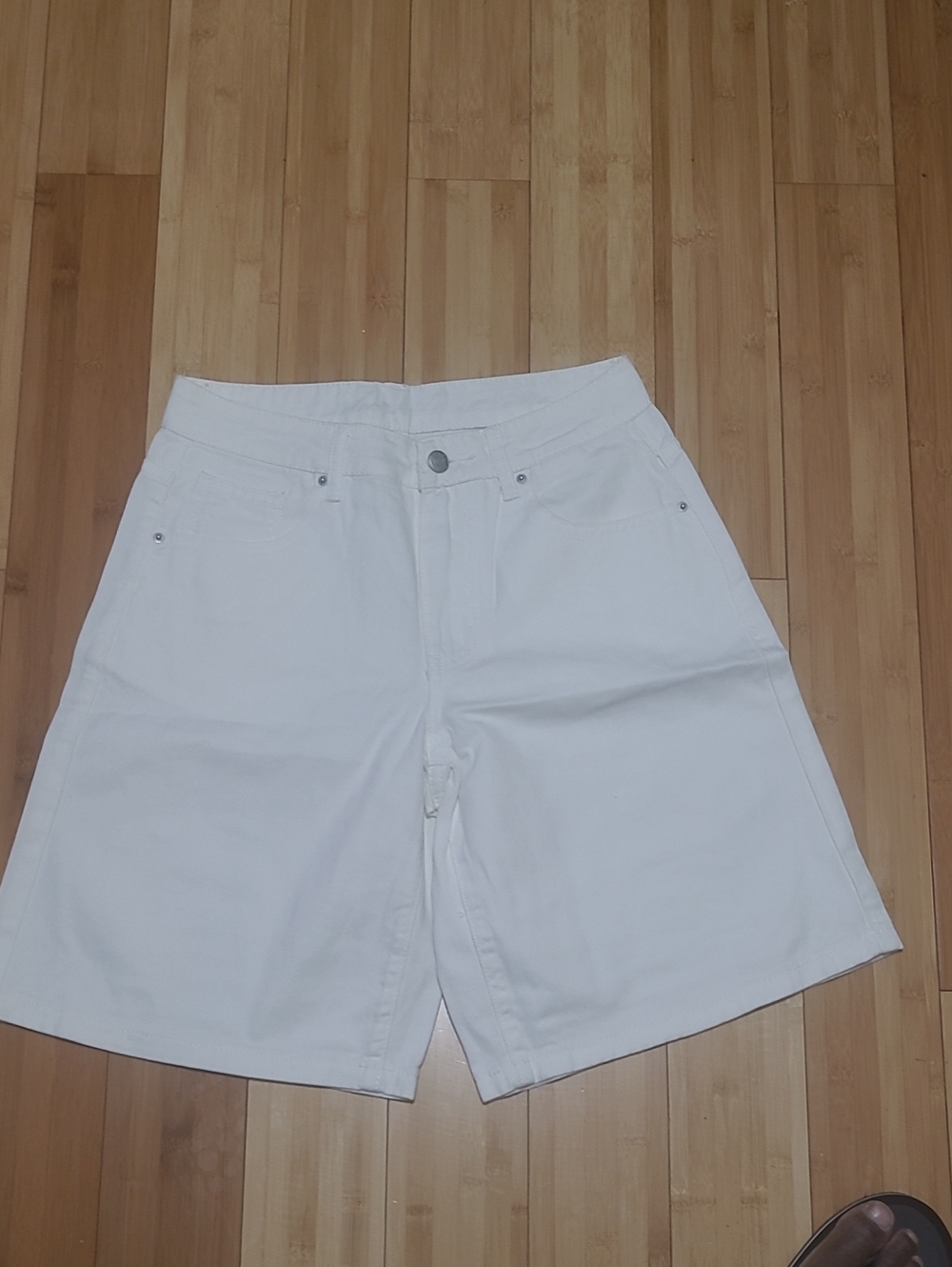 Women's White High-Waist Bermuda Shorts